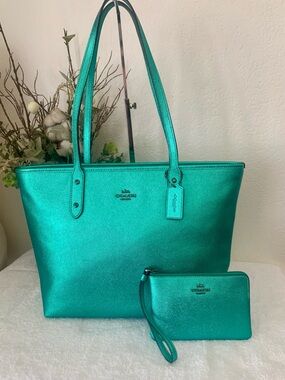 RARE Coach Metallic Sea Green City Tote with Wristlet Set HARD TO FIND